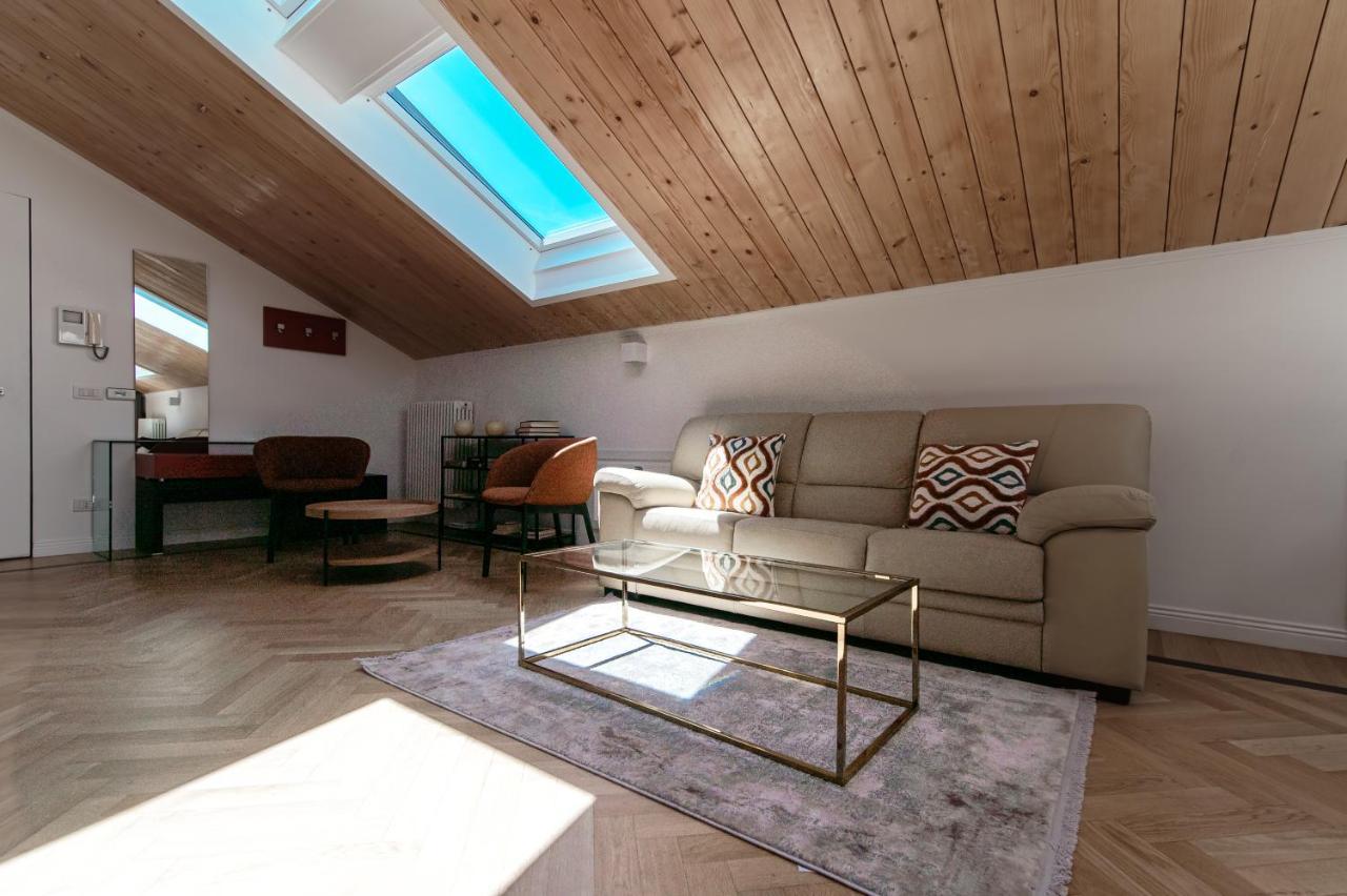 Appartamento Attic 64 - The House Of Travelers Côme Esterno foto