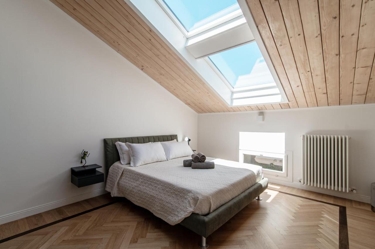 Appartamento Attic 64 - The House Of Travelers Côme Esterno foto