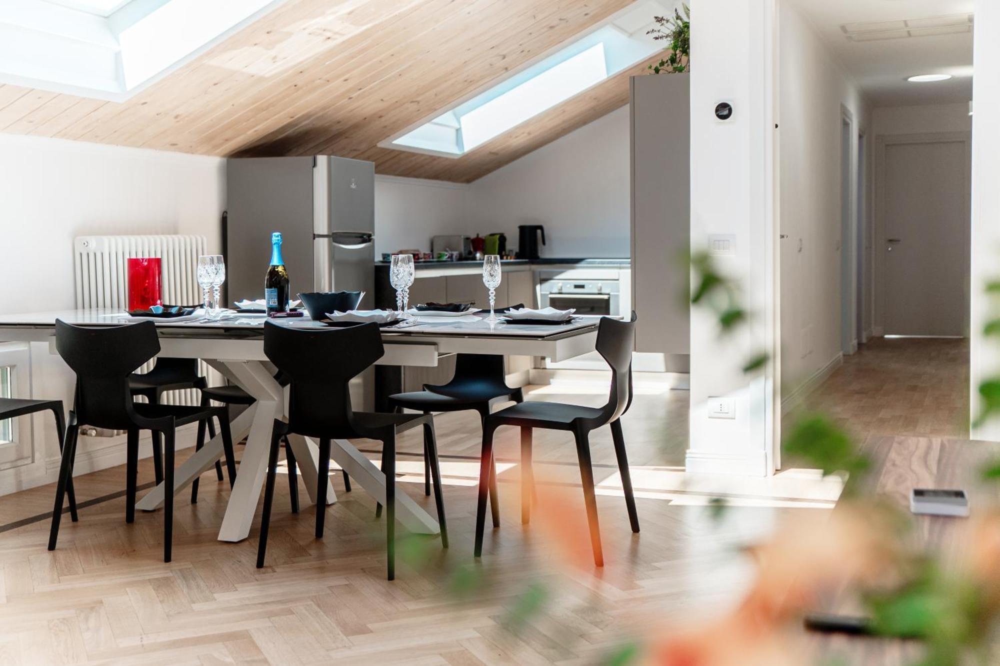 Appartamento Attic 64 - The House Of Travelers Côme Esterno foto